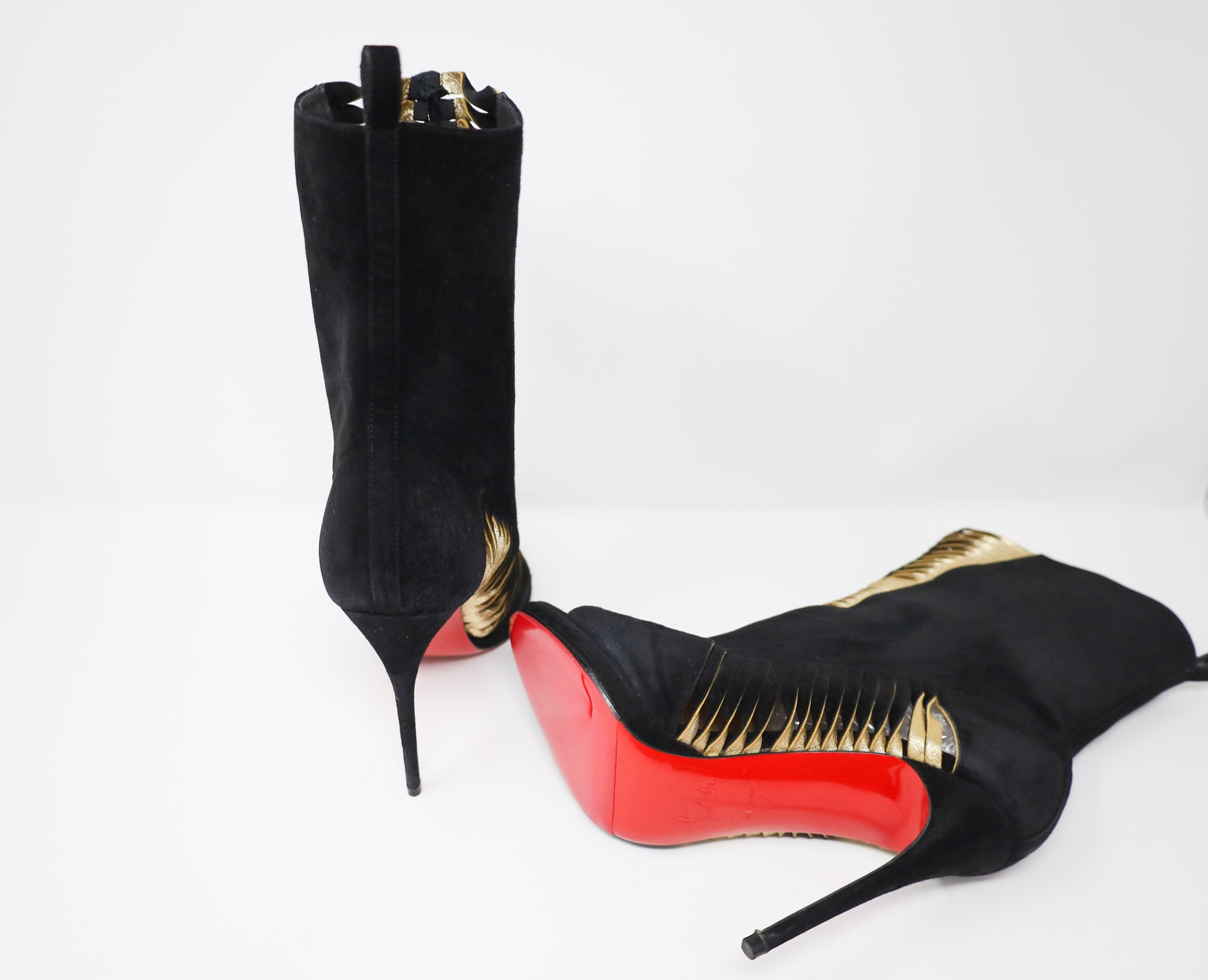 Christian Louboutin Shoes / Footwear − Sale: at $350.00+