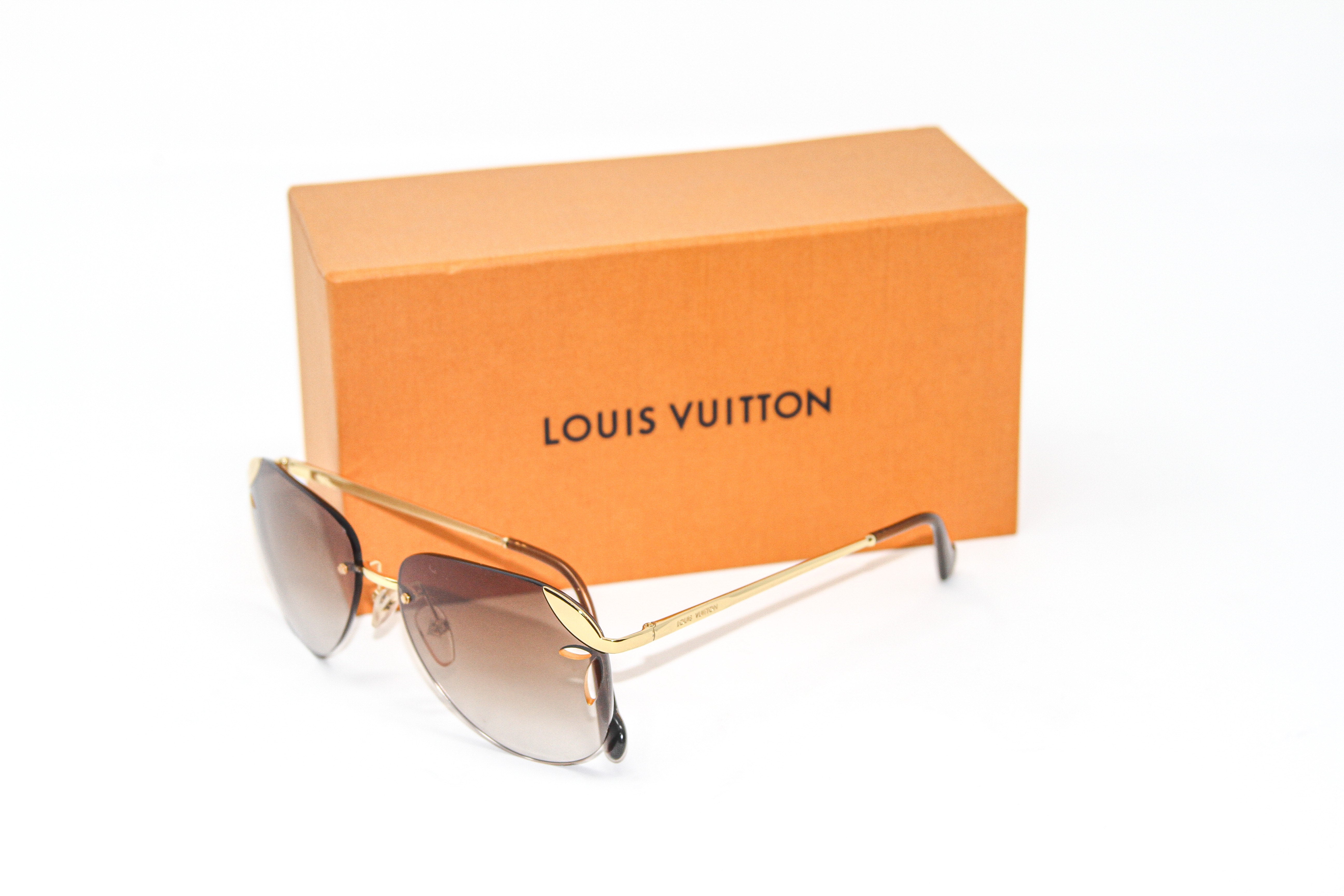 THE LV PILOT SUNGLASSES Z1636U – Outlet Store Louis Vuitton